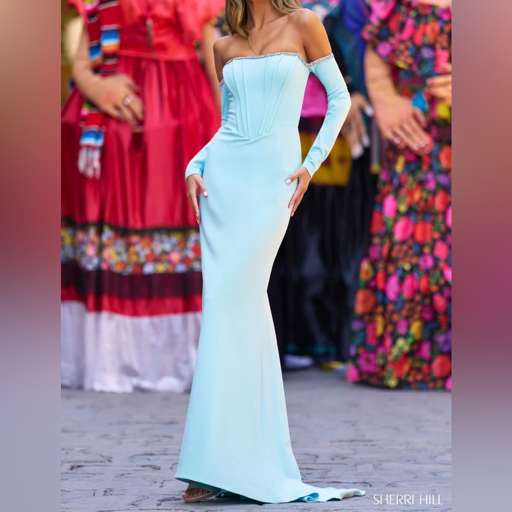 Black sherri hill size 4 55316